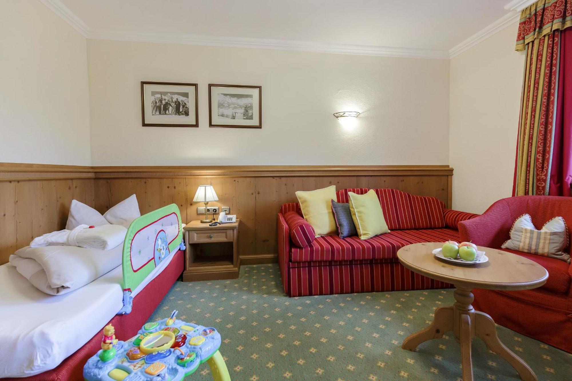 Hotel Babymio Kirchdorf in Tirol Room photo